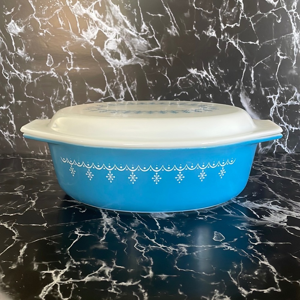 Pyrex Aqua snowflake garland 1972-75